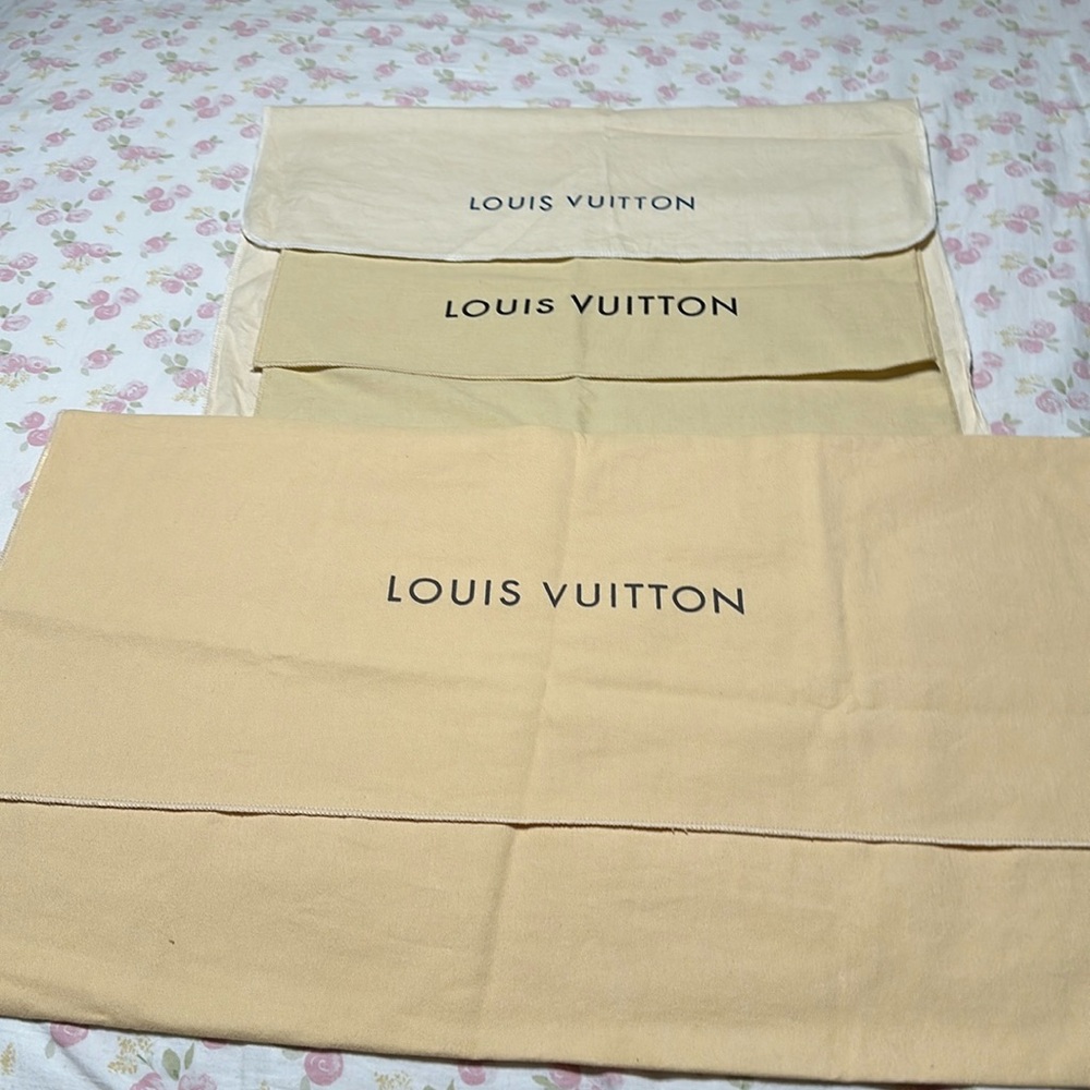 Dust bag